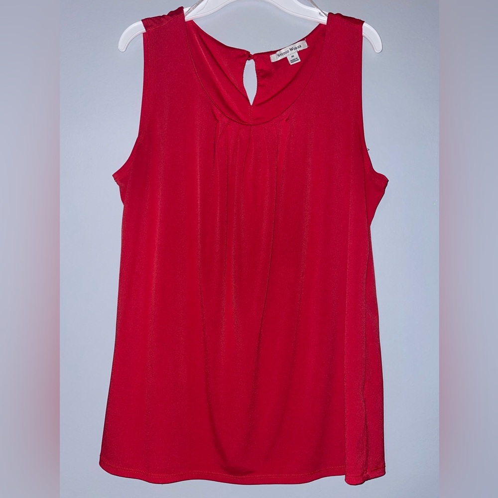 🍷Studio Works Elegant Red Sleeveless Top